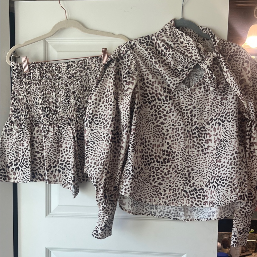 SEA NEW YORK Leopard Print Smocked Short Set